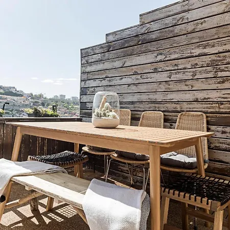 Nyaraló Luxurious Townhome With River View By Lovelystay Porto