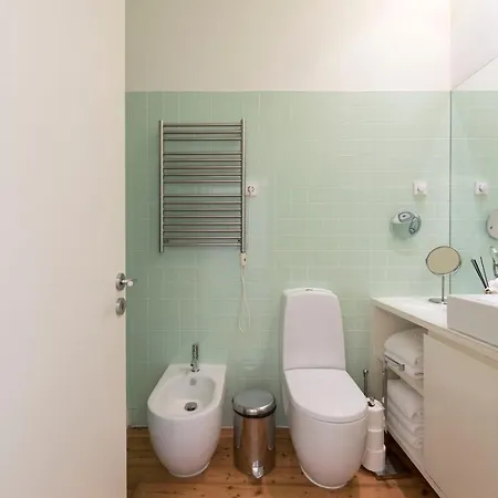 Nyaraló Luxurious Townhome With River View By Lovelystay Porto